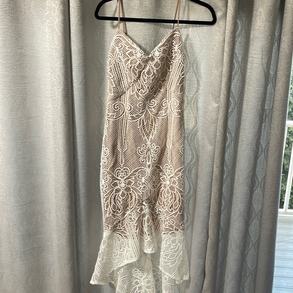 White lace dress